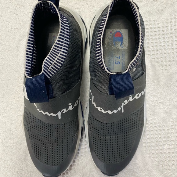 🍓Champion Sneakers (7.5) - Picture 7 of 10